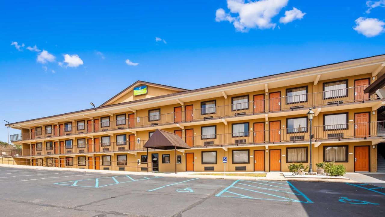 Surestay Hotel By Best Western Tupelo North Zewnętrze zdjęcie